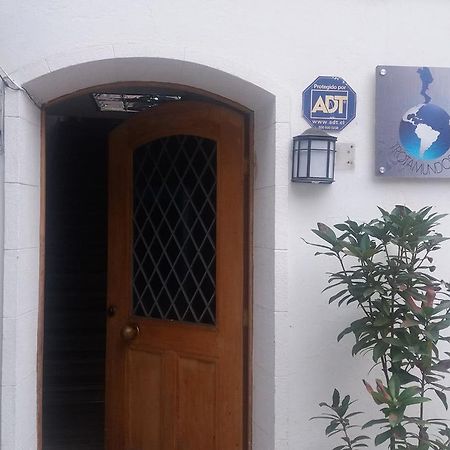 Trotamundos Hostal Santiago Exterior foto